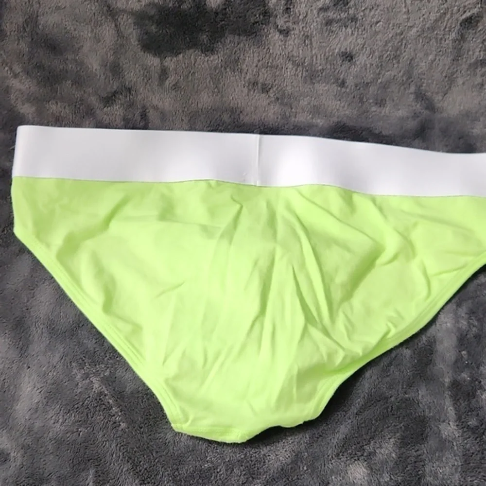 Box Menswear Medium Green Briefs - Picture 2 of 3